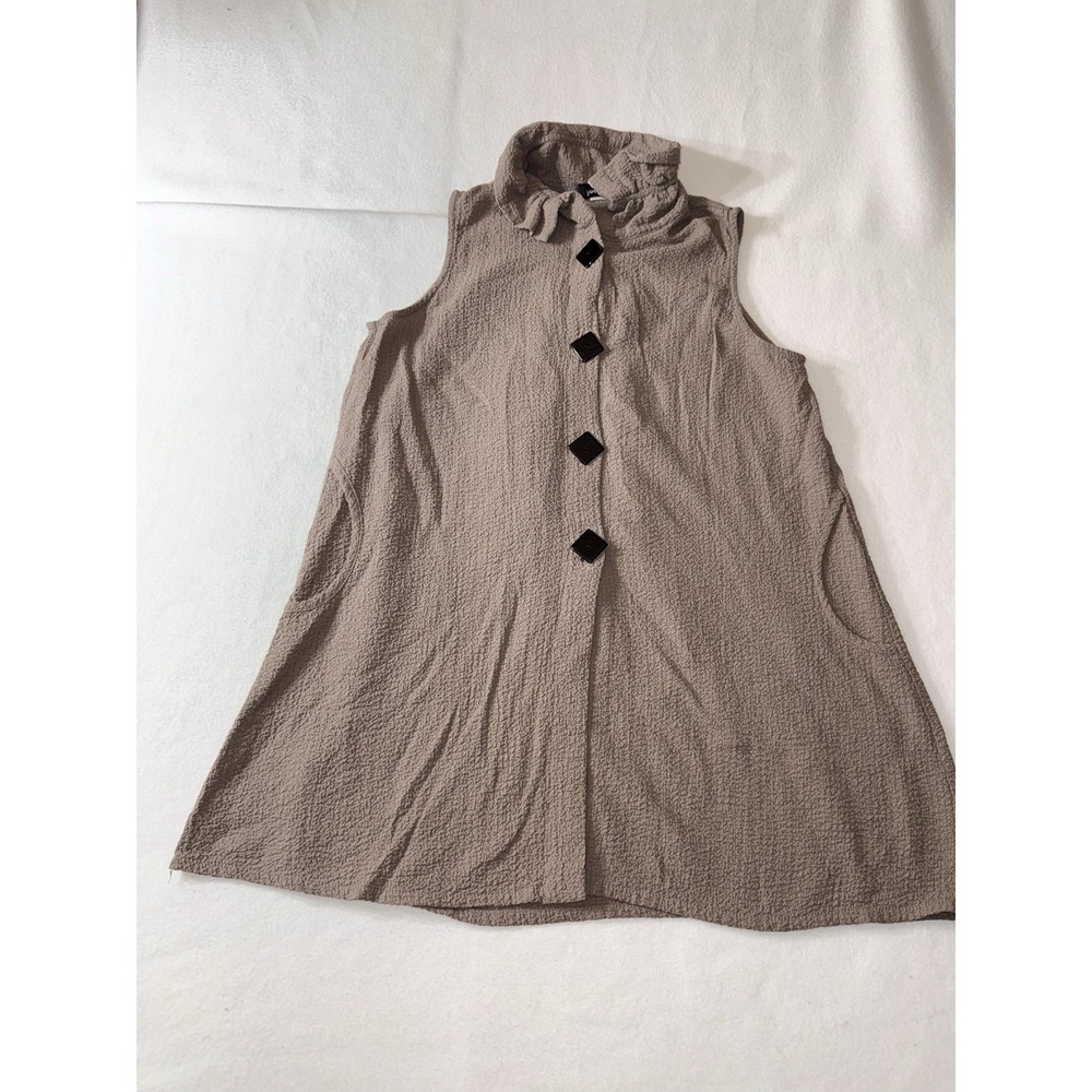 Yushi ruffle-collar vest Tunic Big Black Buttons See Pictures For Sizing Info